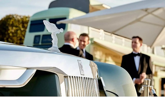 Rolls-Royce sahiplerine özel bir dünya; Whispers