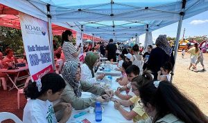 Sahilde şenlik, denizde yarış