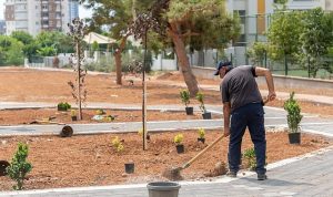 Yenişehir Belediyesi kenti yeşillendirmeye devam ediyor