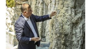 Başkan Tugay Buca’da Hasanağa Bahçesi’ni ziyaret etti, devam eden yatırımları inceledi