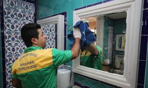 Cami ve İbadethanelerde Temizlik Mesaisi…