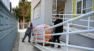 Ücretsiz kırtasiyelerin dağıtımı devam ediyor