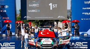 Dünya Ralli Şampiyonası’nda JWRC’de İlk Türk Zaferi! Ali Türkkan Tarihe Geçti!