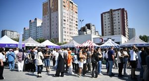 Kariyer Fuarı İş Arayanlar ile İşverenleri Buluşturdu