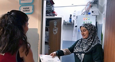 Küçükçekmece Belediyesi ‘yenidoğan bebek seti’ ile ailelerin yüzünü güldürüyor