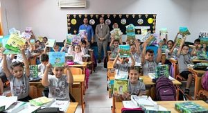 Kırtasiye desteği Bornova Belediyesi’nden hayaller çocuklarımızdan!
