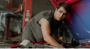 Mert Ramazan Demir’in Başrolünde Yer Aldığı Metruk Adam 22 Ağustos’ta Netflix’te