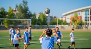 Milas Belediyesi Yaz Futbol Okulu’nda Antrenmanlar Devam Ediyo