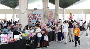 Çocuklar Genç KOMEK 2. El Oyuncak Pazarı İle Farkındalık Kazanıyor