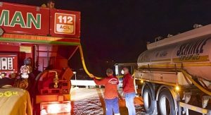 Yenişehir Belediyesi Silifke’de yangın söndürme çalışmalarına destek verdi