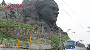 İZBAN’daki grev nedeniyle ulaşım hatlarında düzenleme