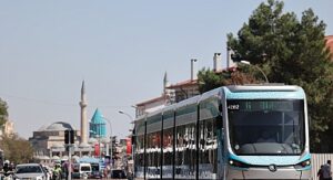 Başkan Altay: “Konya’da Yeni Kayıt Yaptıran Üniversite Öğrencileri Toplu Ulaşımdan 10 Gün Ücretsiz Faydalanıyor”