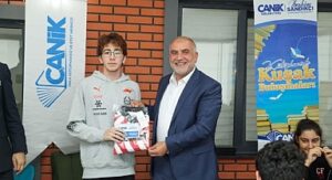 Başkan Sandıkçı Gençlerle Buluştu