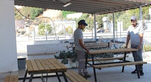 Büyükşehir’den bank ve piknik masası desteği