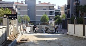 Menderes’te Yollar Yenileniyor