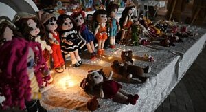 Üreten ev hanımları kermesine büyük ilgi