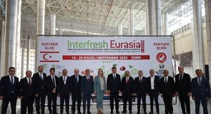 Yaş meyve sebze sektörüne yıllık 250 milyon dolar katkı sağlayan Interfresh Eurasia Fuarı İzmir’de açıldı