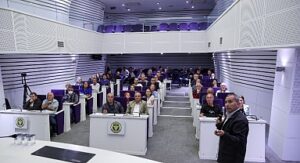 Buca Belediyesi’nden zeytin budama eğitimi