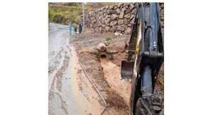 Büyükşehir ekipleri Alanya kırsalında yoğun mesaide