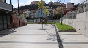 Büyükşehir, İzmit Başaran Camii Meydanı’nı yeniledi