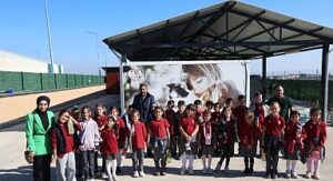 Kartepeli Minikler Hayvan Dostlarını Unutmadı