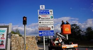 Kocaeli Stadı’nın yeni isim tabelaları monte edildi