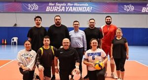 Nilüfer Belediyesi çalışanları filede ter döktü