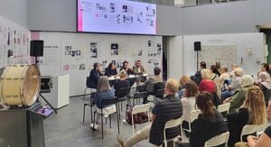 Nilüfer’de meme kanseri farkındalık buluşması ve sergi açılışı