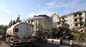 Turgutalp Kentsel Dönüşümde 2. Ve 3. Etap Yıkımları Başladı