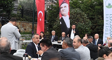 Başkan Erkan Aydın Yenibağlar Mahallesini ziyaret etti