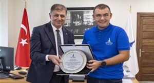 Tarihi başarılara imza atan Tuna, Başkan Tugay’la buluştu