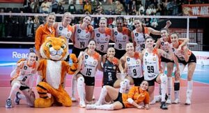 Basın Bülteni: Eczacıbaşı Dynavit evinde galip