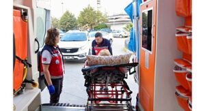 Burhaniye Belediyesi “Evde Bakım Hizmetleri” Devam Ediyor