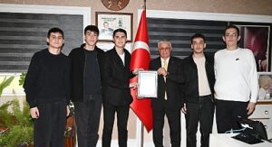 Gençlik Meclisi’nden Başkan Topaloğlu’na Anlamlı Ziyaret
