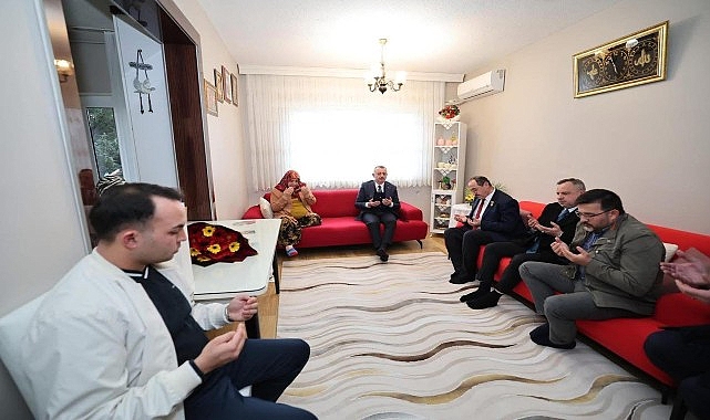 Başkan Büyükakın’dan şehit ailesine bayram ziyareti:  “Sizler her zaman baş tacısınız”