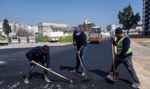 Bornova’da yol çalışmaları hız kesmiyor
