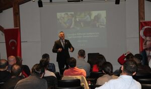 Efes Selçuk’ta Babalara “Babalık” Semineri