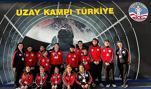 KKTC’li İzciler Bu Kez Uzay Atmosferinde Kamp Kurdu
