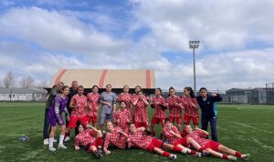 Konak Belediyespor şampiyonluk yolunda emin adımlarla ilerliyor