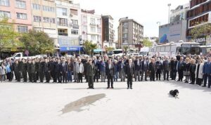 Atatürk’ün Burhaniye’ye Gelişinin 92. Yıl Dönümü Törenle Anıldı