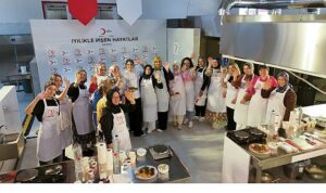 Gastronomi Eğitimi Alan da Mesleğini Arayan da Aynı Mutfakta