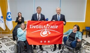 İzmir Ticaret Odası’nda Kırmızı Bayrak gururu