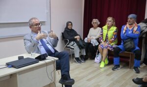 Konak’ın İleri Yaş Merkezi’nde hareketli yaşam semineri
