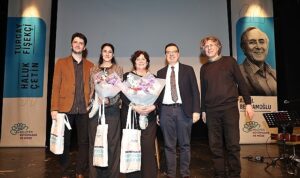 Nilüfer’de Ataol Behramoğlu ile şiir ve müzik dolu gece