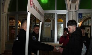 Okul Saldırısında Hayatını Kaybeden Öğretmen Ve Öğrenciler İçin Keçiören’deki Camilerde Mevlit Okutuldu