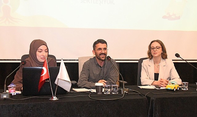 Osmangazi Belediyesi Ebeveynleri Ana Baba Okulu’nda Bilgilendirdi