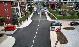 Şehit Ergün Köncü Caddesi’nde yol çizgileri çekildi